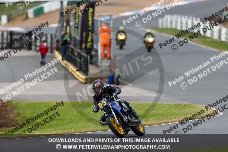 enduro digital images;event digital images;eventdigitalimages;mallory park;mallory park photographs;mallory park trackday;mallory park trackday photographs;no limits trackdays;peter wileman photography;racing digital images;trackday digital images;trackday photos